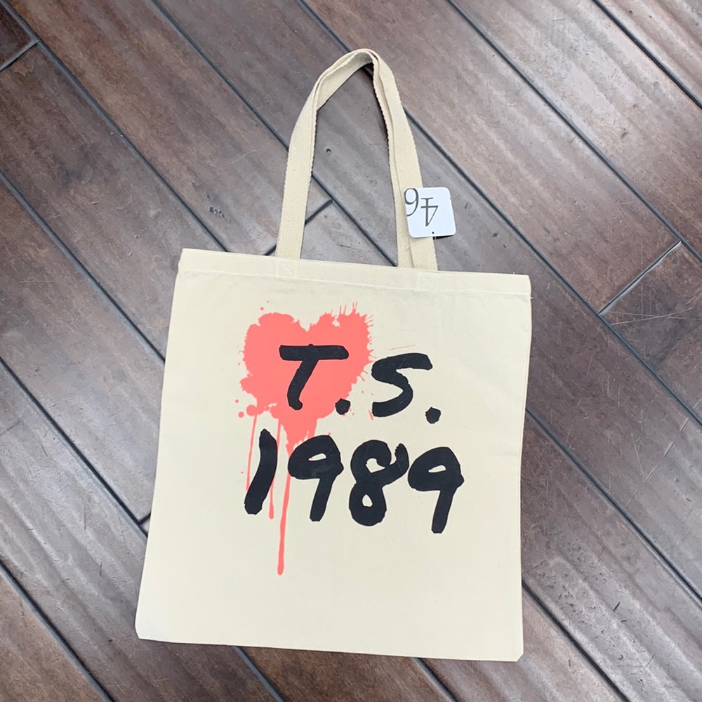Taylor Swift Heart Tote